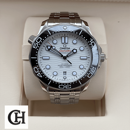Omega Seamaster Diver 210.30.42.20.03.001 Perfect omega seamaster diver steel 210.30.42.20.04.001 white Omega Seamaster 210.30.42.20.04.001 Diver Steel white dial