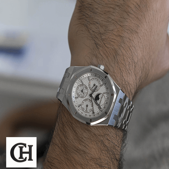 AP Royal Oak Offshore 26574ST.OO.1220ST.01 audemars piguet royal oak prepetual calendar 26574ST.OO.1220ST.01 unitedluxurynet 1 Audemars Piguet Royal White Dial Moon Steel on the wrist
