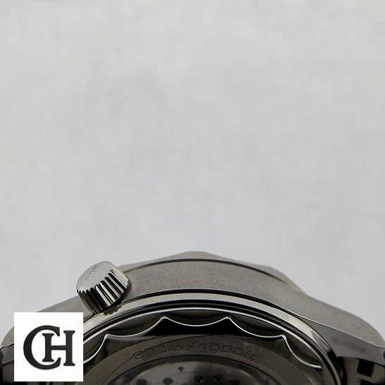 Omega Seamaster 233.30.41.21.01.001 Omega 522_30_42_20_04_001 Seamaster Stainless Steel grey background