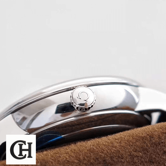 Omega De Ville Prestige 424.10.40.20.02.001 Omega De Ville Stainless Steel Claps 424.53.40.21.04.001 crown on the omega logo
