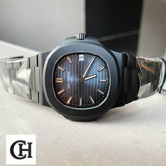 Patek Philippe Nautilus 5711/1A-010 "Black Dial" High-End nautilus 5711 black Patek Philippe Nautilus Black Case Blue Dial side view