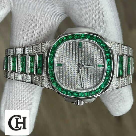 Patek Philippe Nautilus 5711/1300A "Emerald Bezel" Premium Duplicate emerald bezel 5711 2 emerald-bezel-5711-2