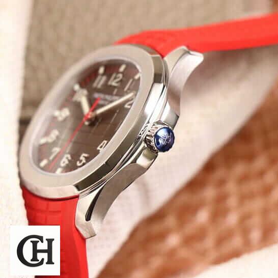 Patek Philippe Aquanaut 5167A "Red Dial" Exceptional 1 200301204202 50 Patek Philippe Steel Case Crown Red Rubber Bracelet side view