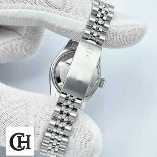 Rolex Datejust 126234 "Diamond Bezel" Premium datejust pink diamond Rolex Stainless Steel Jubilee Bracelet & Clasp on the hand