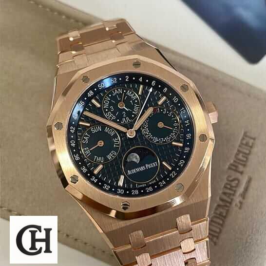 Audemars Piguet Royal Oak Chronograph 26240OR.OO.1320OR.01 Audemars Piguet Royal Oak Gold Blue Dial on the leather