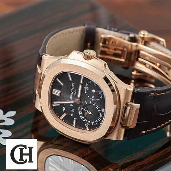 Patek Philippe Nautilus 5712R-001 Patek Philippe 5712R Rose Gold Bezel Black Dial side view