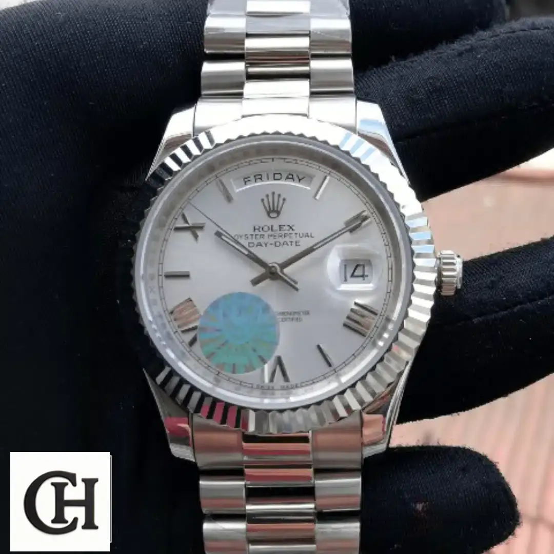 Rolex Day-Date 228239 "White Gold" Next Level Yeni Proje 8 Day-Date 228239 Roman Fluted Bezel White Dial on the hand