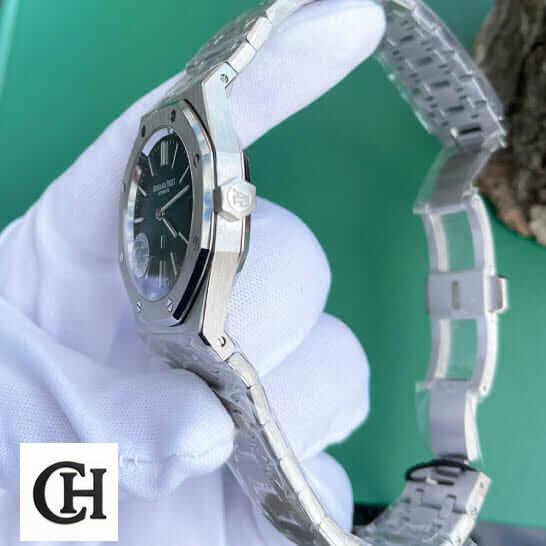 Audemars Piguet Royal Oak ap-green-dial-jumbo-left-dial