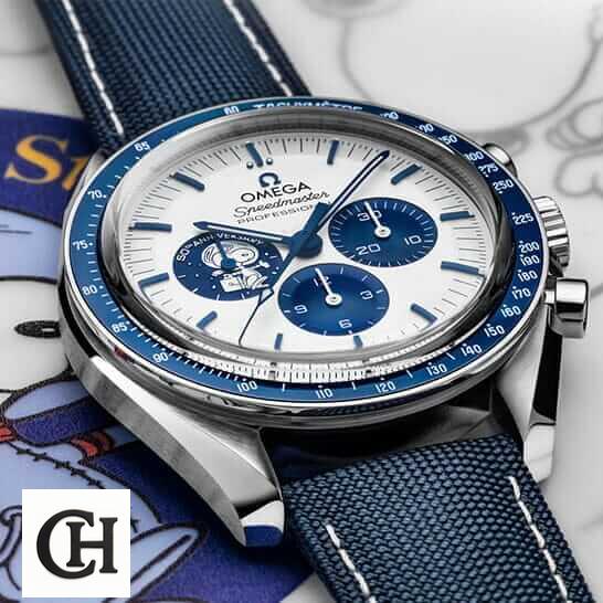 Omega Speedmaster "Snoopy" 310.32.42.50.02.001 omega speedmaster snoopy 310 32 42 50 02 001 2 Omega Speedmaster Blue Rubber Bracelet crown / push button