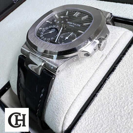 Patek Philippe Nautilus 5712/1A-001 Patek Philippe Nautilus Moon Phase Steel Case in the box