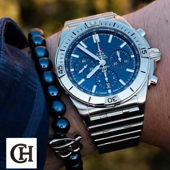 Breitling Chronomat "Frecce Tricolori" A13050 Top Grade Breitling Frecce Tricolori Breitling Frecce Tricolori on his arm