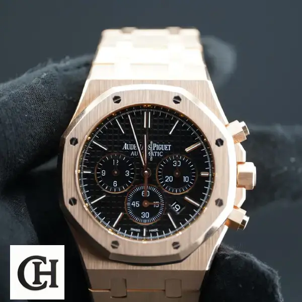 Audemars Piguet Royal Oak 26320OR.OO.D002CR Superior audemars piguet rose gold on the hand Audemars Piguet Royal Oak 26320OR.OO.D002CR Superior audemars piguet rose gold on the hand